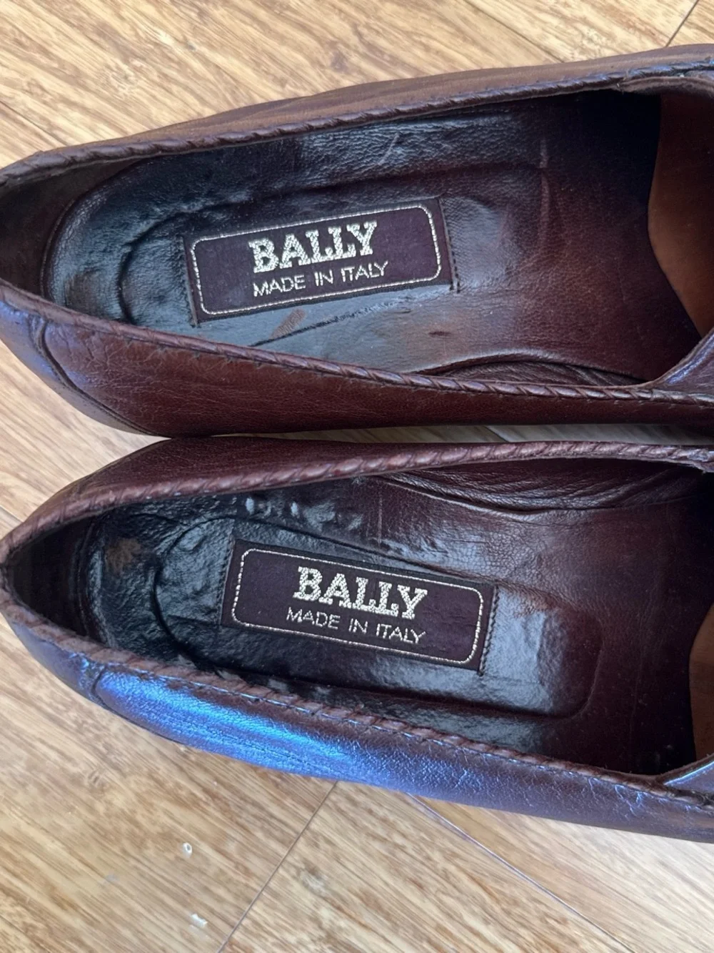Vintage Bally made in Italy Men’s Brown Leather Tassel Loafers size 8